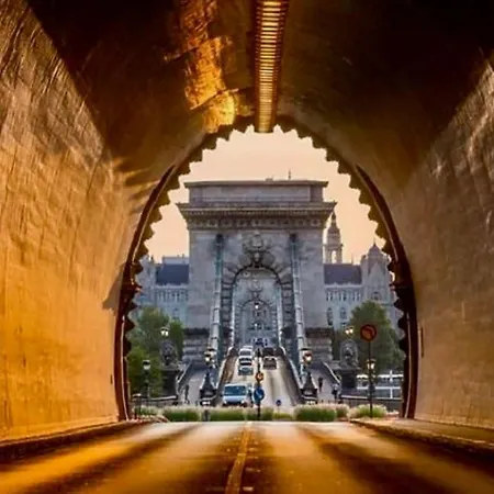 Lägenhet Castlehill The Perfect Blend Of Urban Living And Sightseeing Convenience