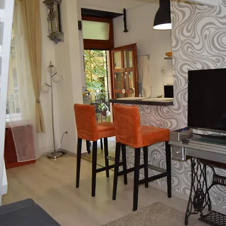 Castlehill The Perfect Blend Of Urban Living And Sightseeing Convenience * Budapest
