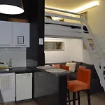 Castlehill The Perfect Blend Of Urban Living And Sightseeing Convenience ブダペスト