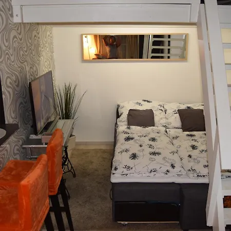 Castlehill The Perfect Blend Of Urban Living And Sightseeing Convenience *