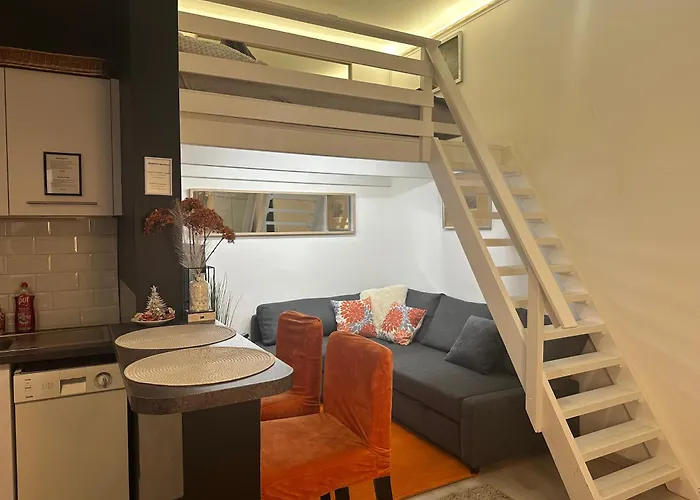 Apartament Castlehill The Perfect Blend Of Urban Living And Sightseeing Convenience